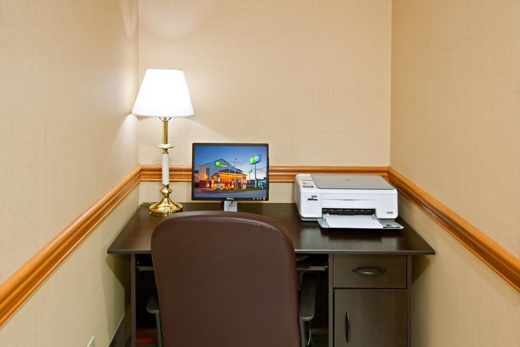Holiday Inn Express Hotel & Suites Harrison Ngoại thất bức ảnh
