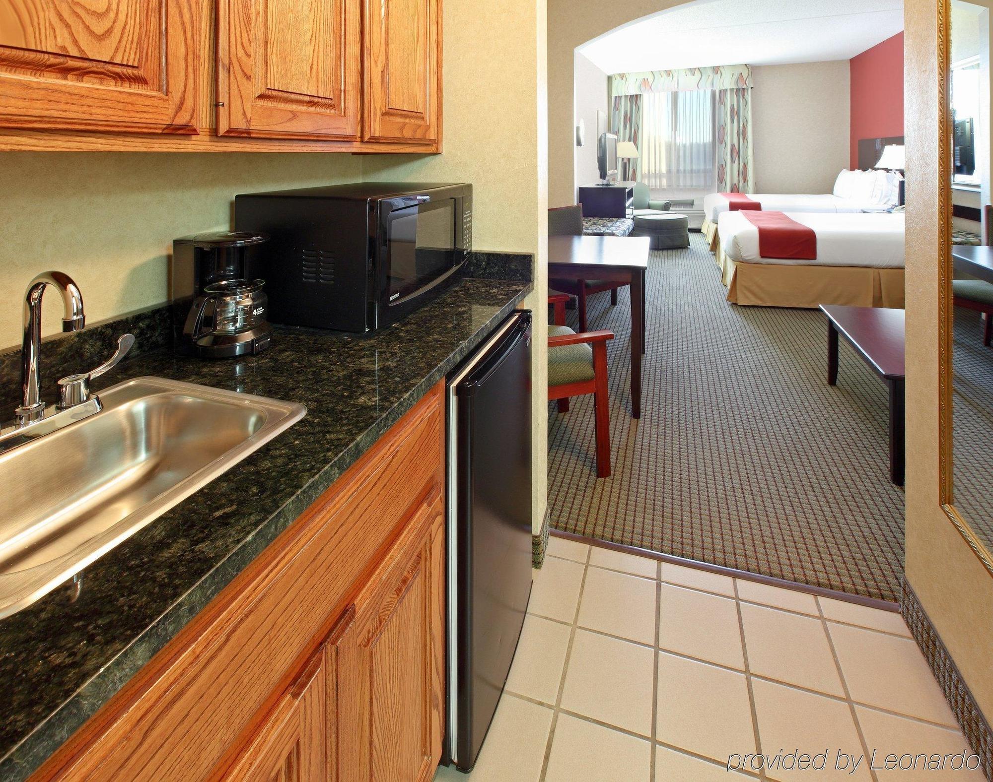 Holiday Inn Express Hotel & Suites Harrison Phòng bức ảnh