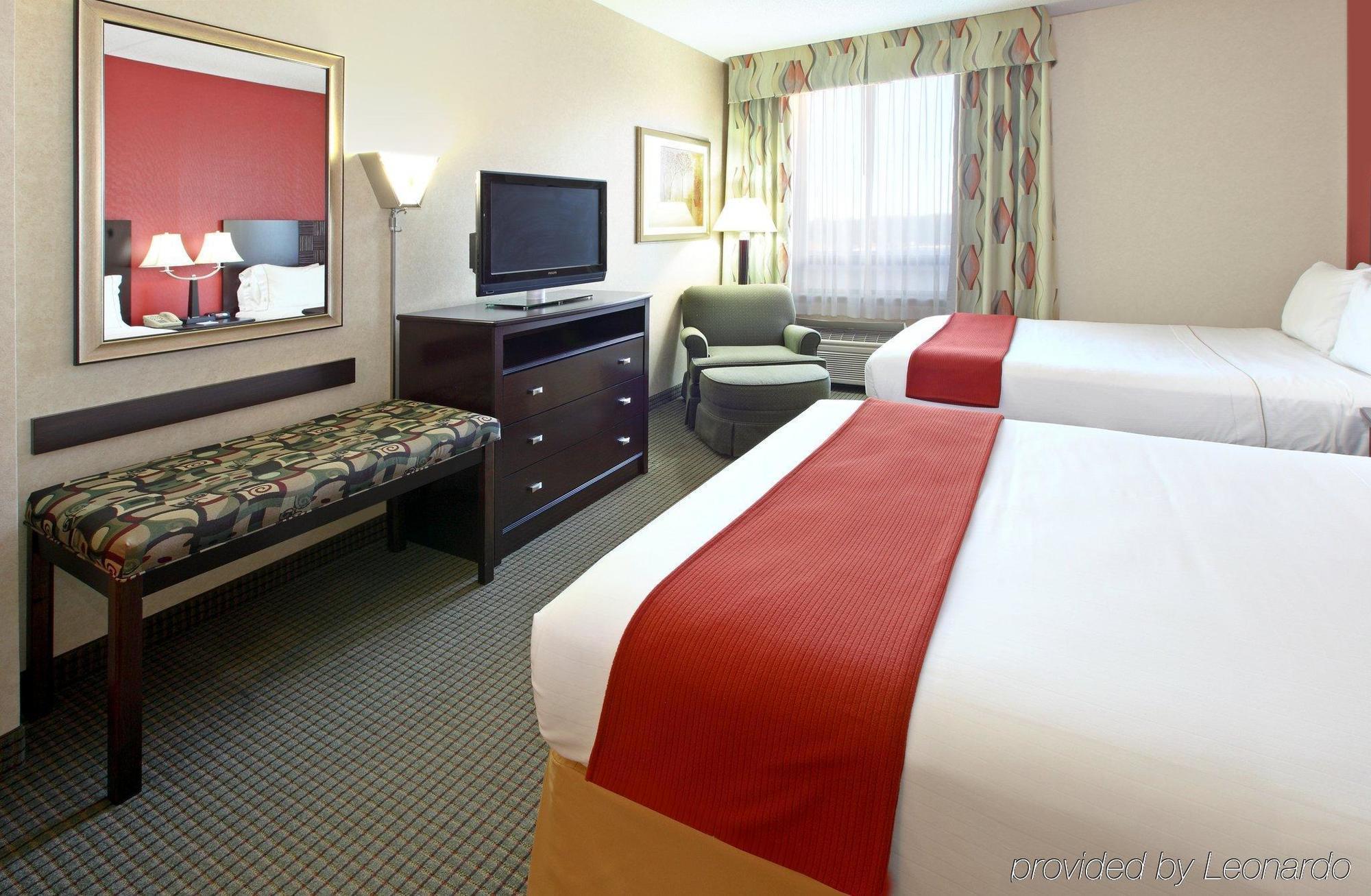 Holiday Inn Express Hotel & Suites Harrison Phòng bức ảnh